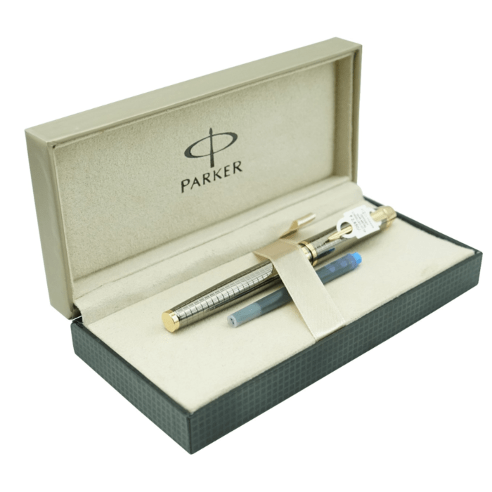 PARKER ODYSSEY GUN METAL CHISELLED GT FOUNTAIN PEN - Image 2