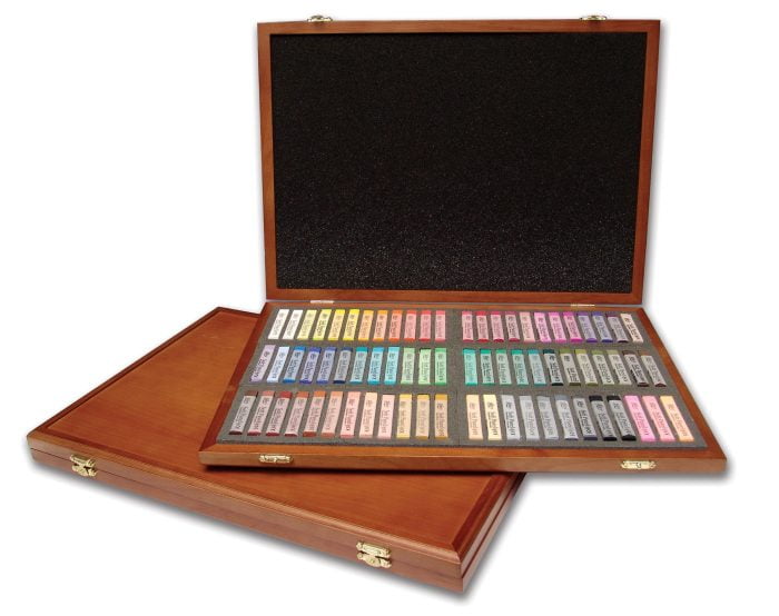 BOX MUNGYO GALLERY SOFT PASTELS SET OF 72 WOODEN CASE ASSORTED - Image 1