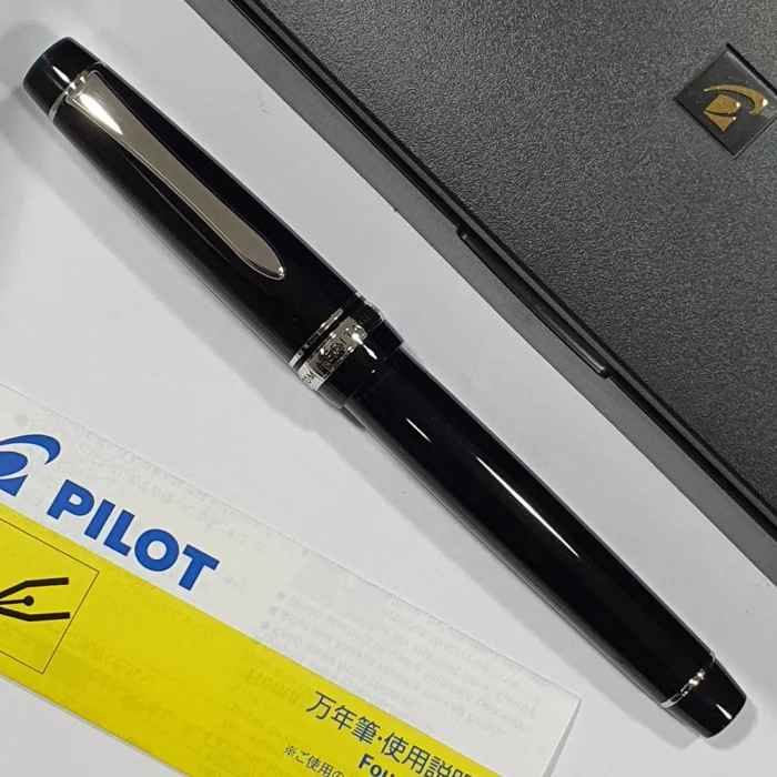 Pilot Custom Heritage 912 Black CT Fountain Pen - Image 7